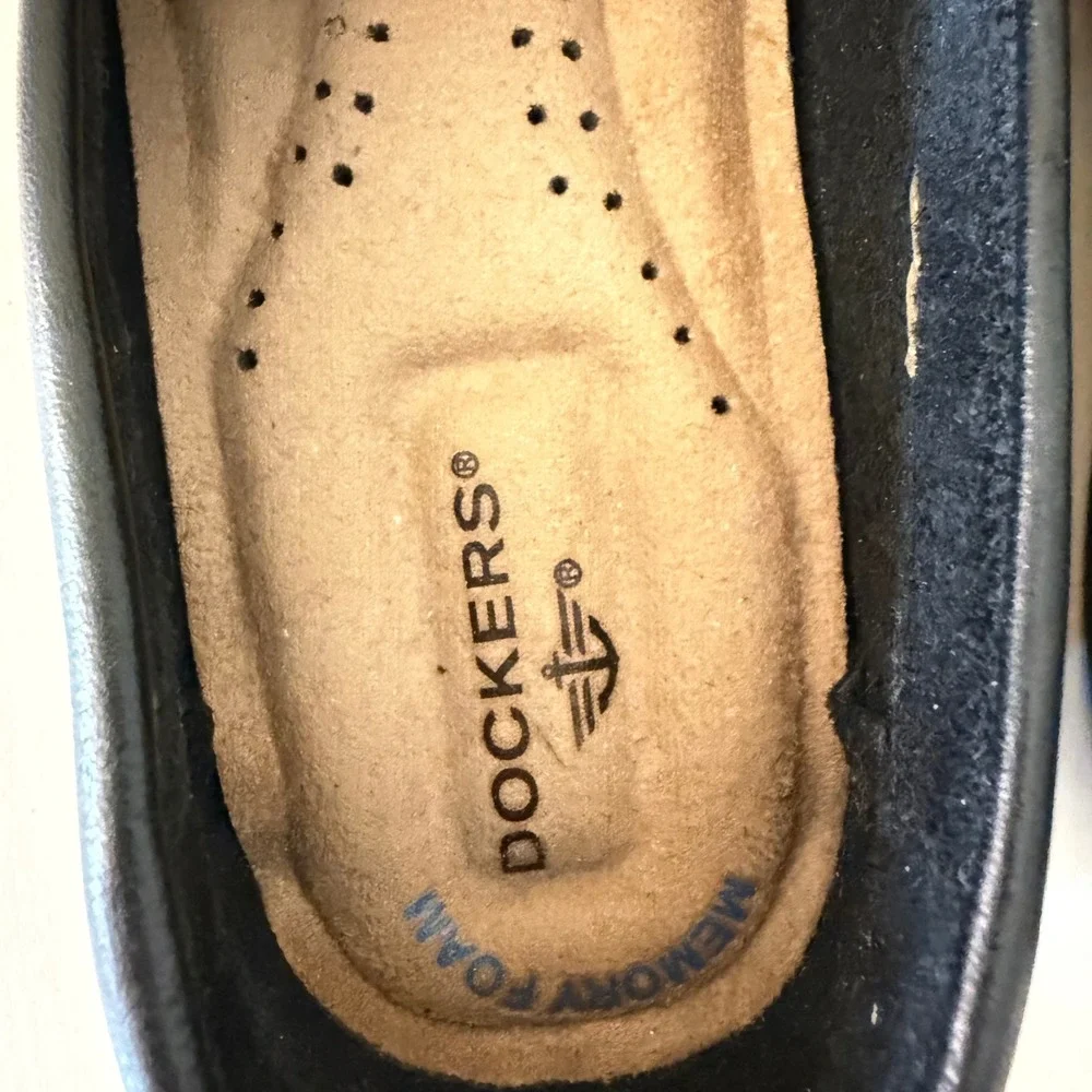 Dockers Montclair Loafers Mens 9.5 Black Full Grain Leather Memory Foam Preppy